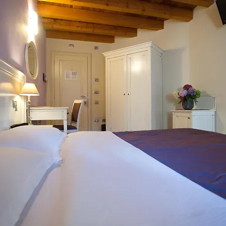 Hotel Asolo ホテル アーゾロ