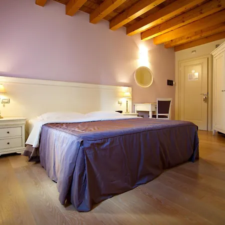 ホテル Hotel Asolo アーゾロ