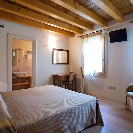 ホテル Hotel Asolo 3*