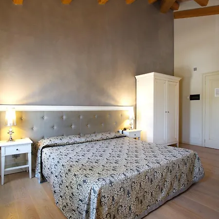 ホテル Hotel Asolo