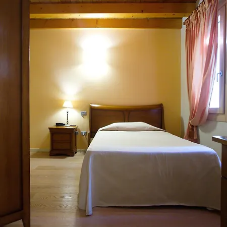 Hotel Asolo ホテル