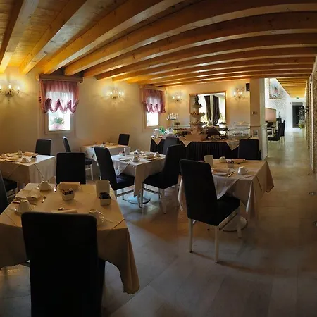Hotel Asolo ホテル