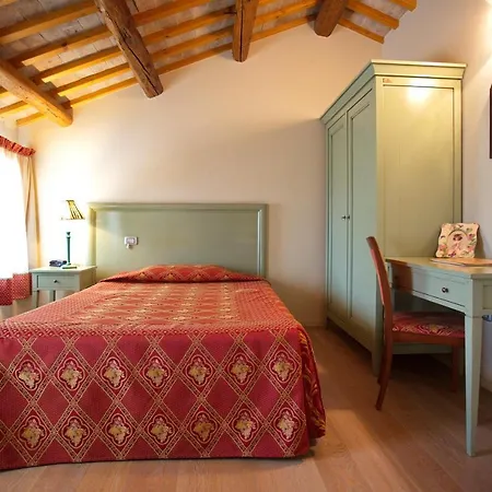 Hotel Asolo ホテル