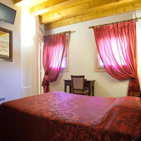 ホテル Hotel Asolo