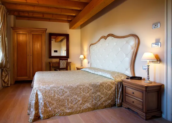 Отель Hotel Asolo Азоло