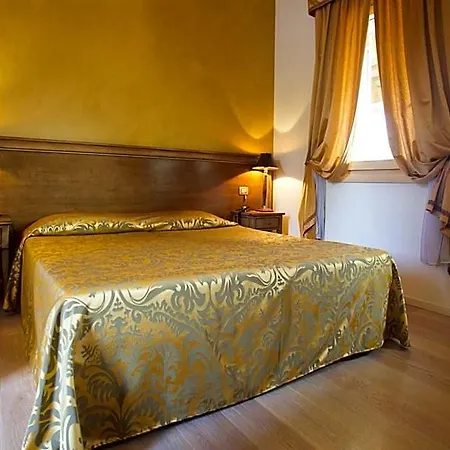 ホテル Hotel Asolo アーゾロ