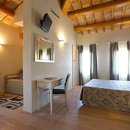 Hotel Asolo ホテル 3*