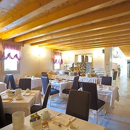 Hotel Asolo ホテル アーゾロ