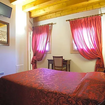 ホテル Hotel Asolo