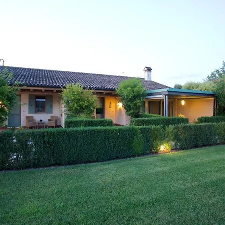 هوتل أسولو فندق