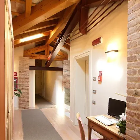 Hotel Asolo מלון 3*