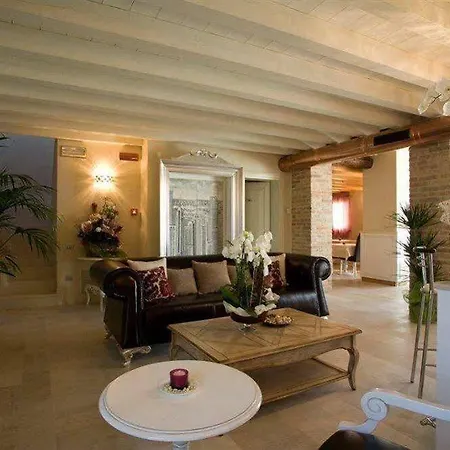 Hotel Asolo 3* אסולו