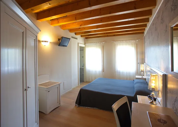 ホテル Hotel Asolo