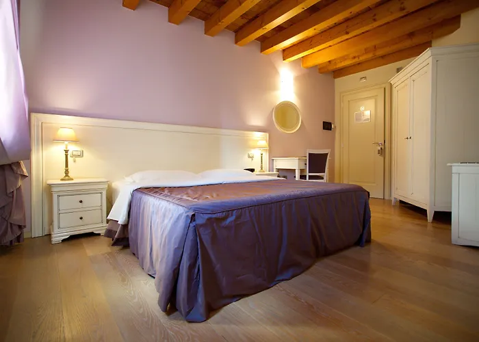 Hotel Asolo ホテル アーゾロ